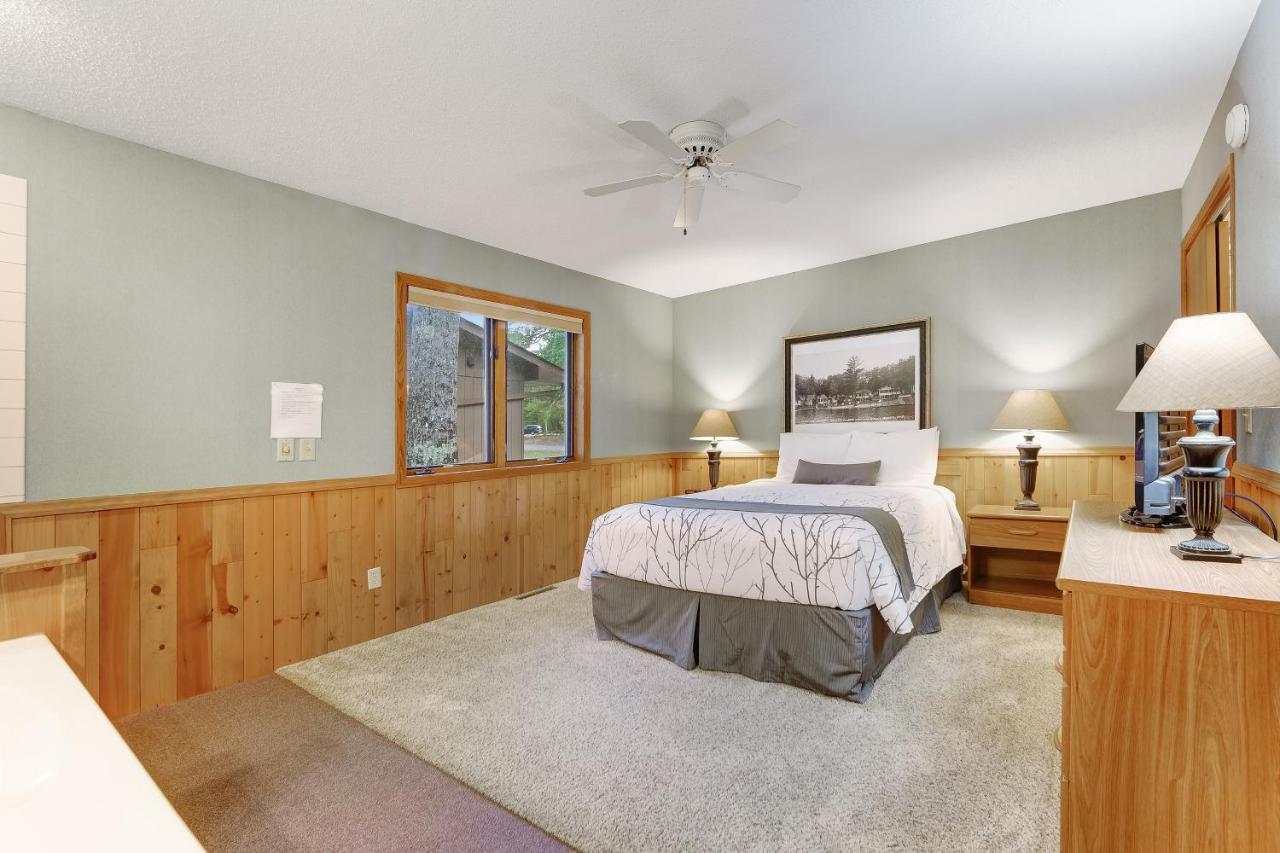 Chanticleer Inn: Villa 8 อีเกิลริเวอร์ ภายนอก รูปภาพ