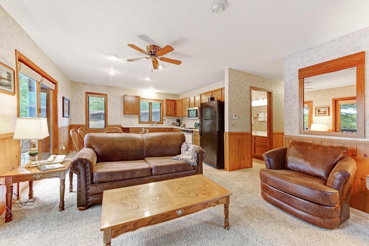 Chanticleer Inn: Villa 8 อีเกิลริเวอร์ ภายนอก รูปภาพ